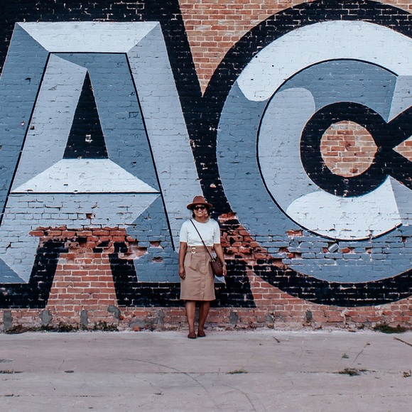 Banana Republic Skirt - Picture 2 of 2